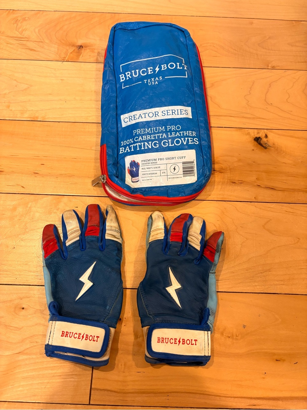Bruce Bolt Youth M Batting Gloves